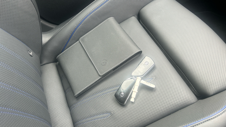 Volkswagen Passat 1.5 TSI eHybrid R-Line 5dr DSG Estate